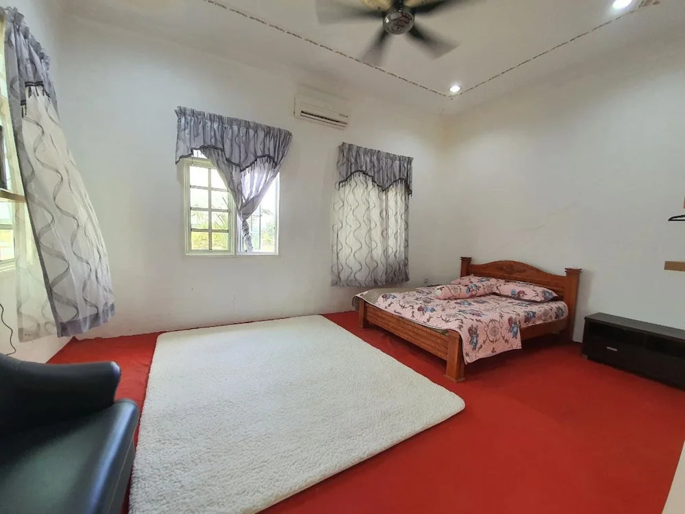 Hotel O Z Dirgahayu 313