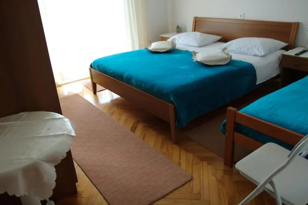 Apartments Zdravko