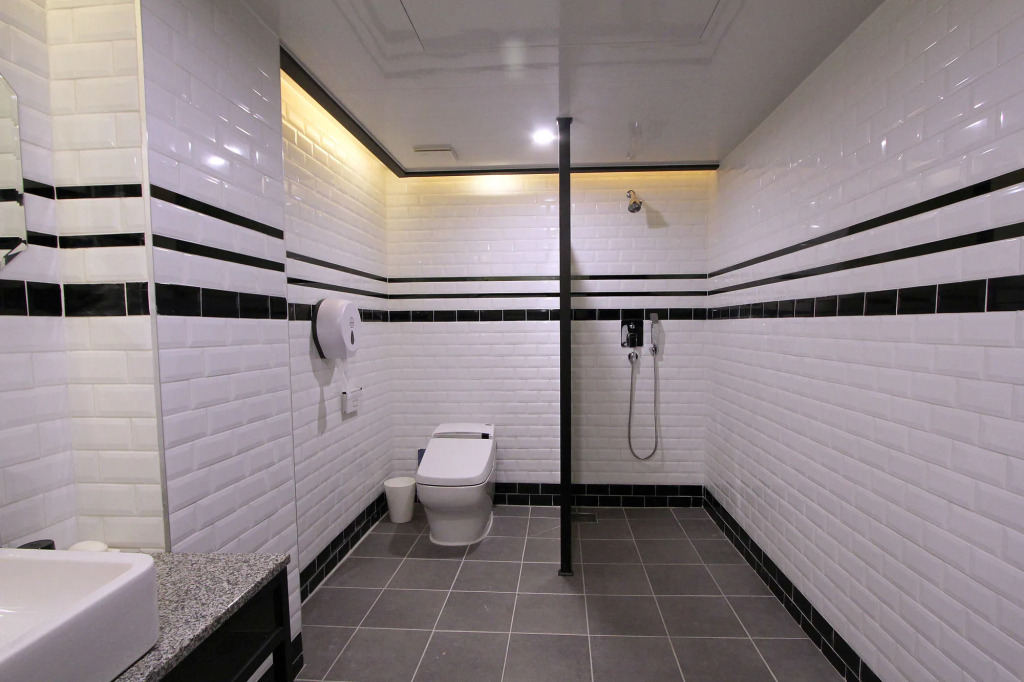 To Heaven Hotel Nampo