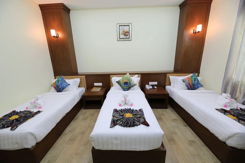 Royal Peacock Hotel