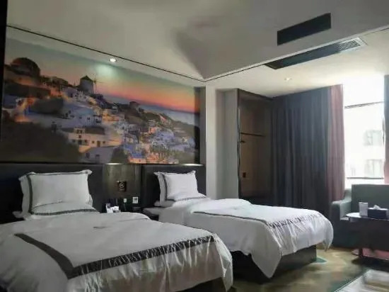 Pingguo Weisner Theme Hotel