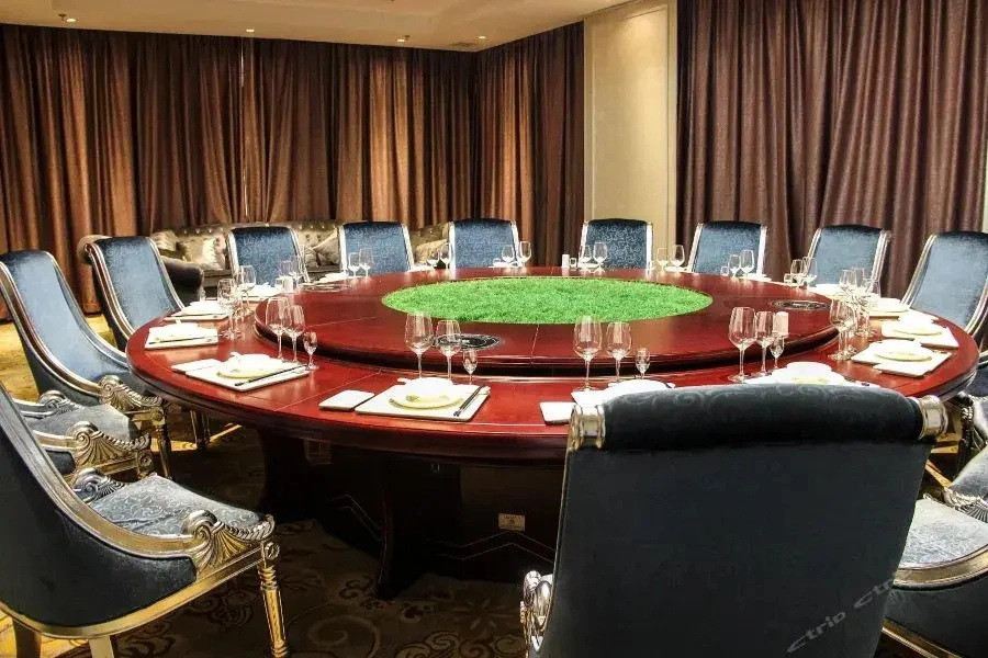 Lu Yuan Wangfu Changcheng Hotel