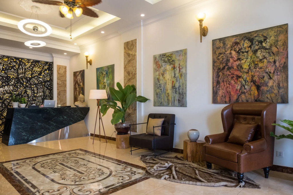 Nou's River Hotel