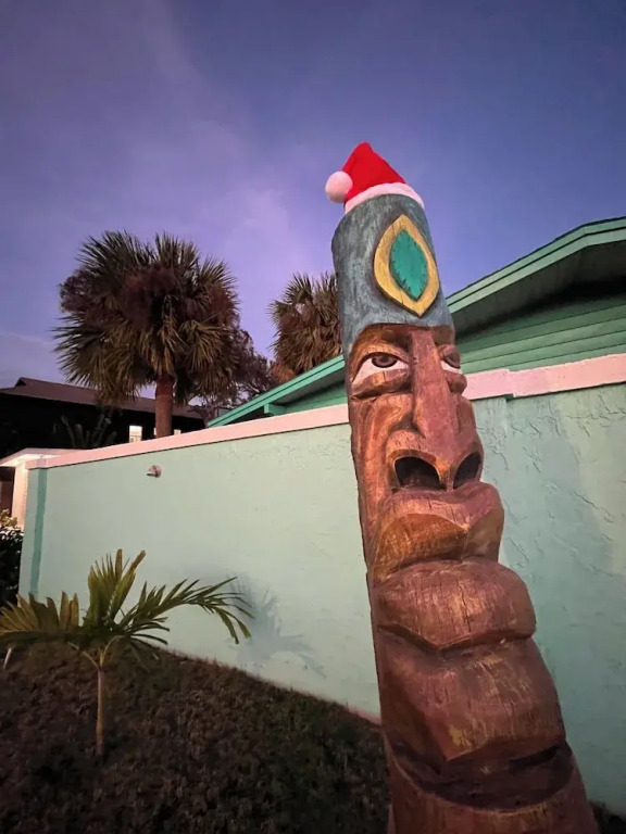 Surfside Suites