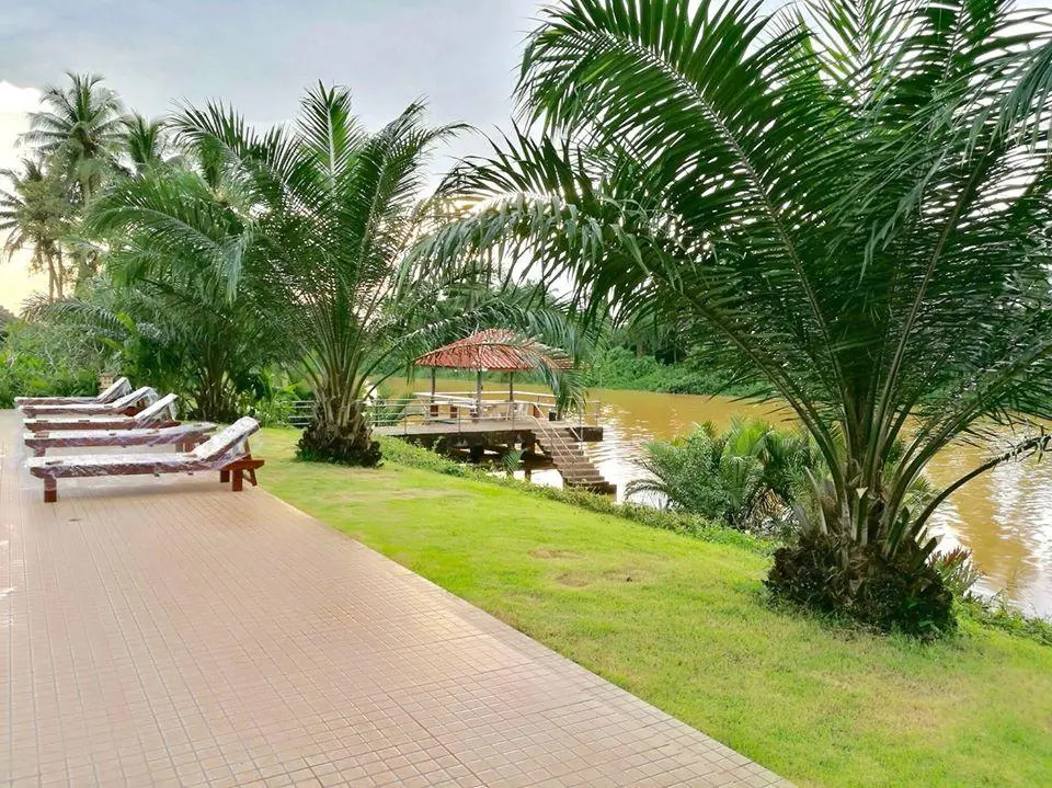 Lamphurai Riverside