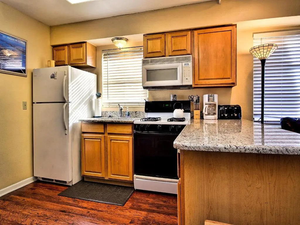 Palm Place 4- Royal Palm 621