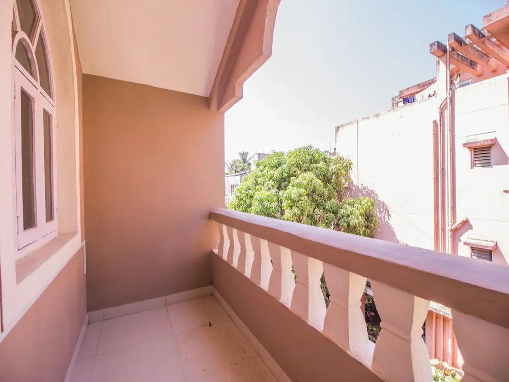 OYO 11424 Home Elegant 3BHK Villa Near Dona Paula Beach