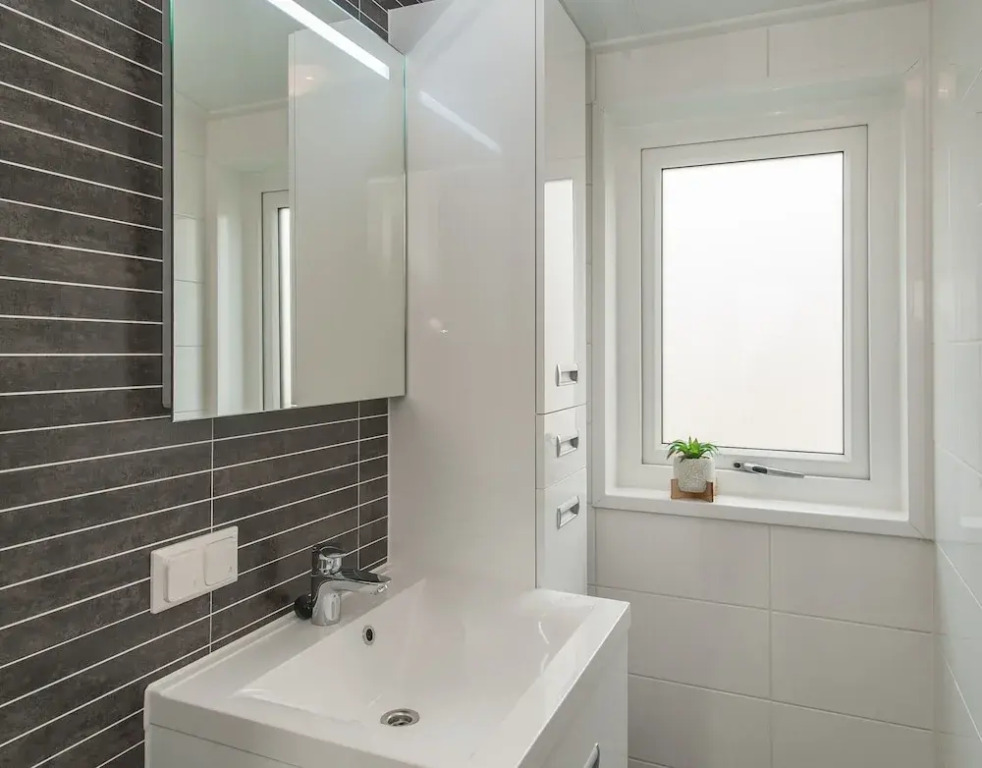 Chalet in Noordwijk Near North Sea Beach