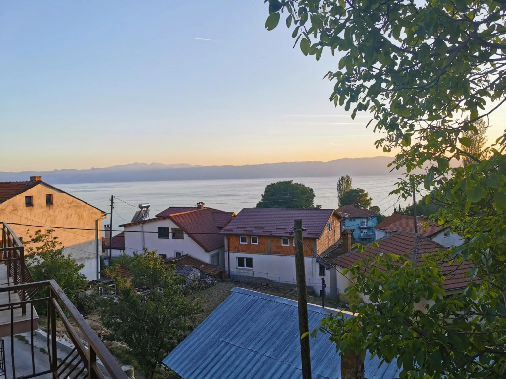 GOPO Guesthouse Elshani