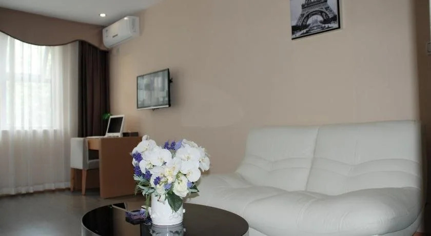 Chengdu Carmen Hotel