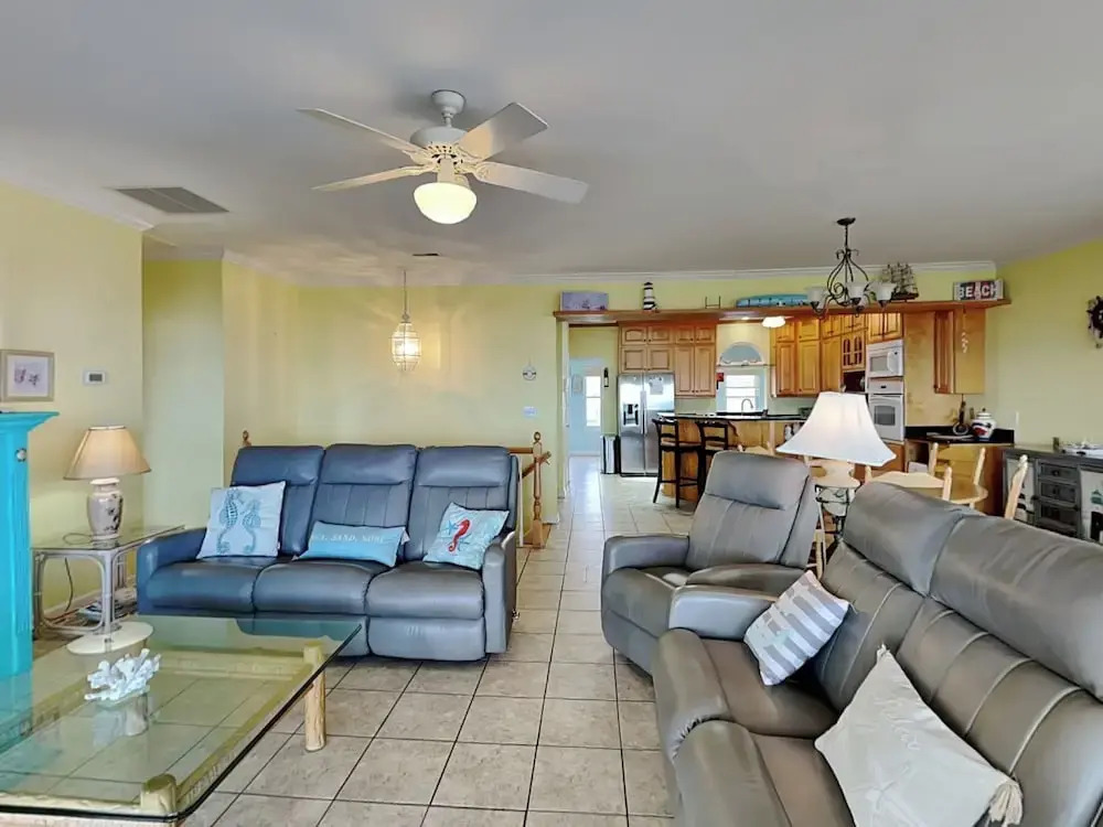 Sunshiny Daze by Topsail Realty