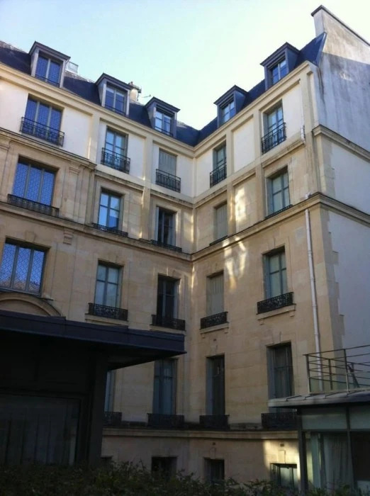 Bridgestreet Deluxe Residence Apartments
