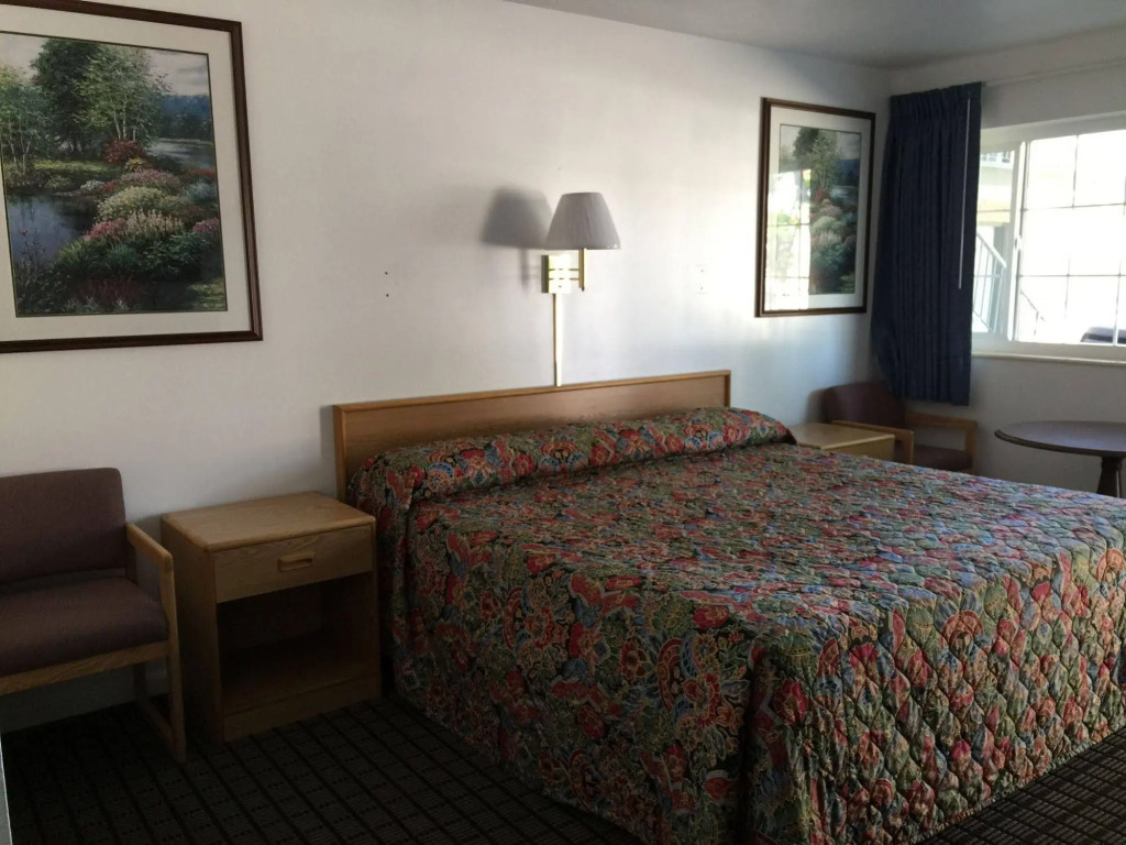 Manor Motor Lodge