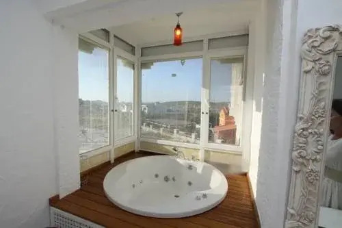 Shaka Marine Boutique Hotel
