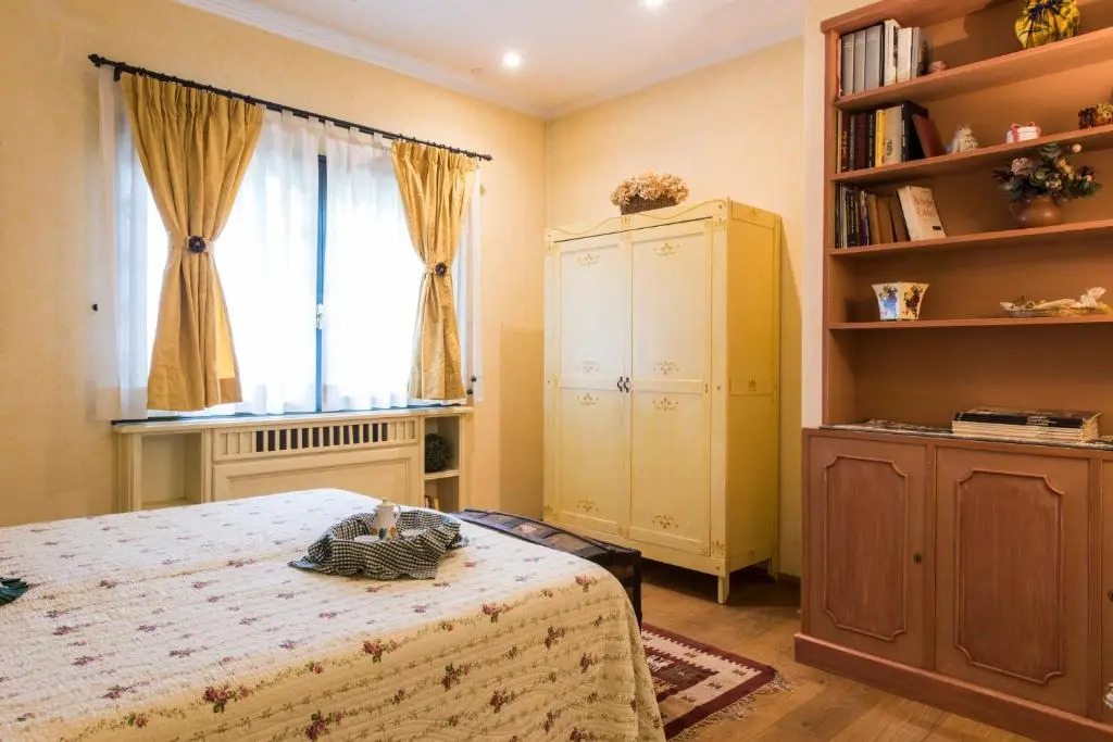 Fabulous Florentine Villa in the City..