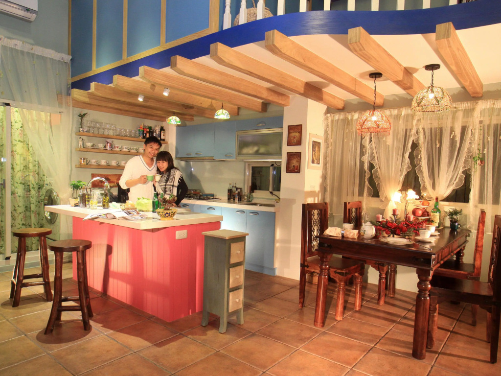 Happiness Vacation House