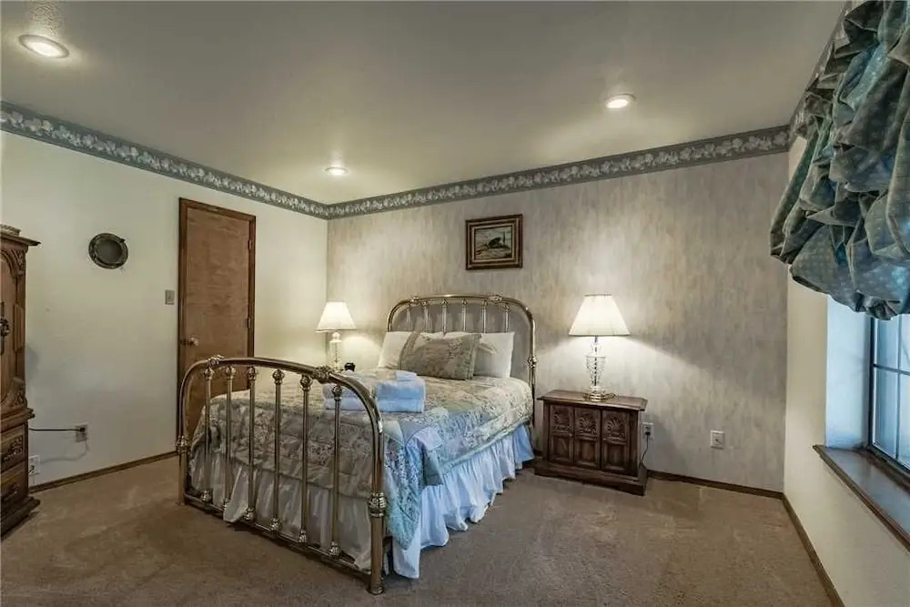 Christi and Don's Nuthouse by Ruidoso Vacation Rentals