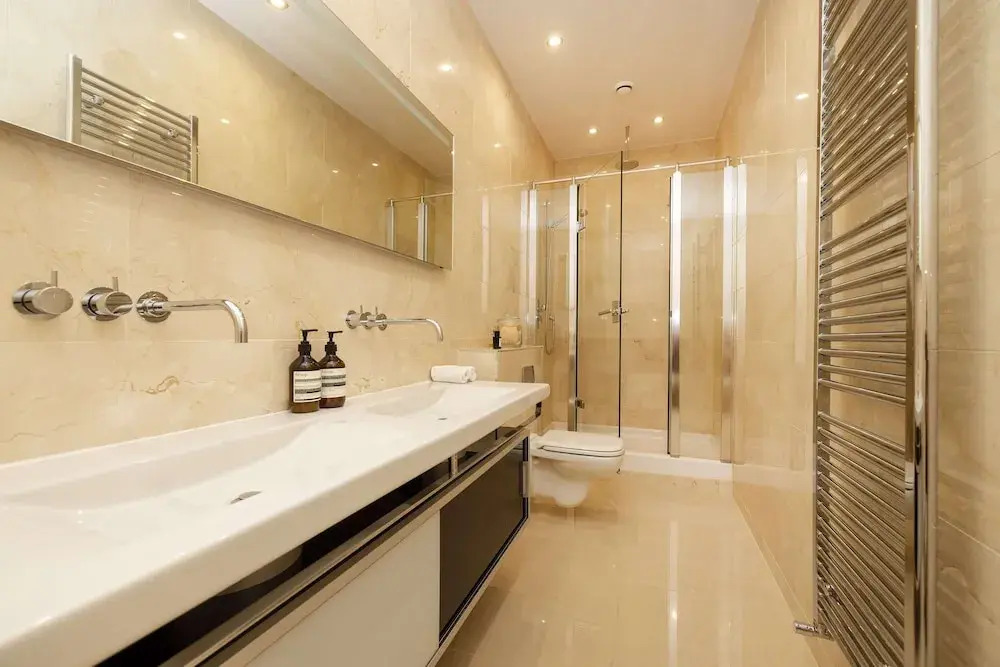 Prestigious Townhouse close to Princes Street