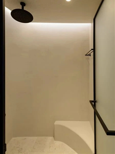 Avelora Suites