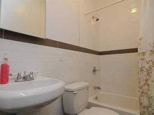 Uptown Central Deluxe