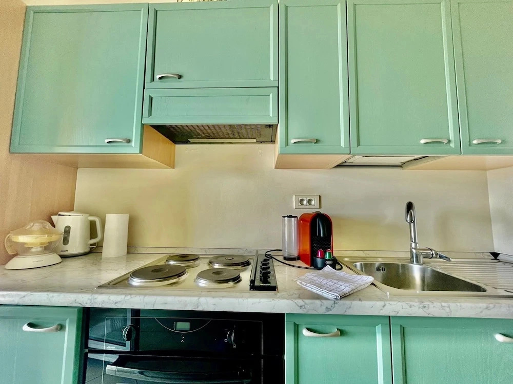 2 Rooms in Luxury Residence Bordering Monaco