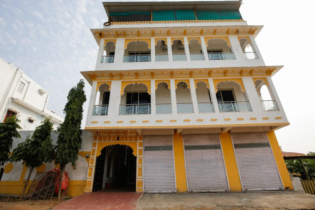 OYO 65920 Hotel Shree Daulatgarh