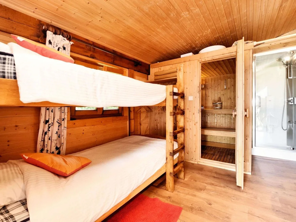 Peaceful Retreat with Sauna