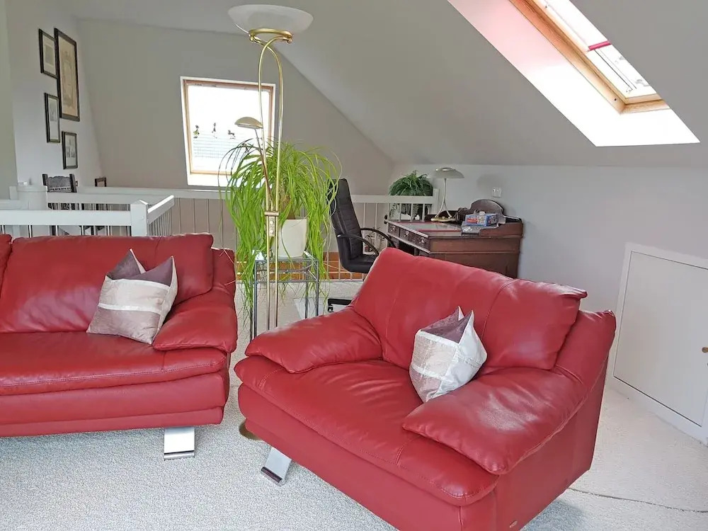 Reizendes Ferienhaus mit Swimmingpool Naehe Ostsee