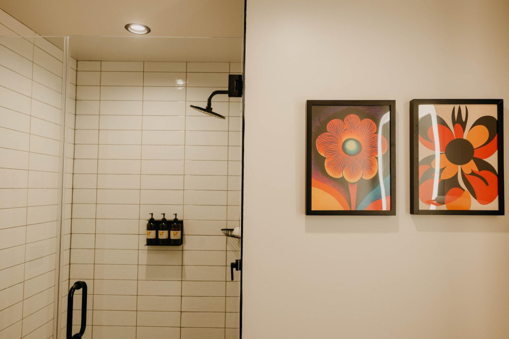 Waymores Hotel Nashville