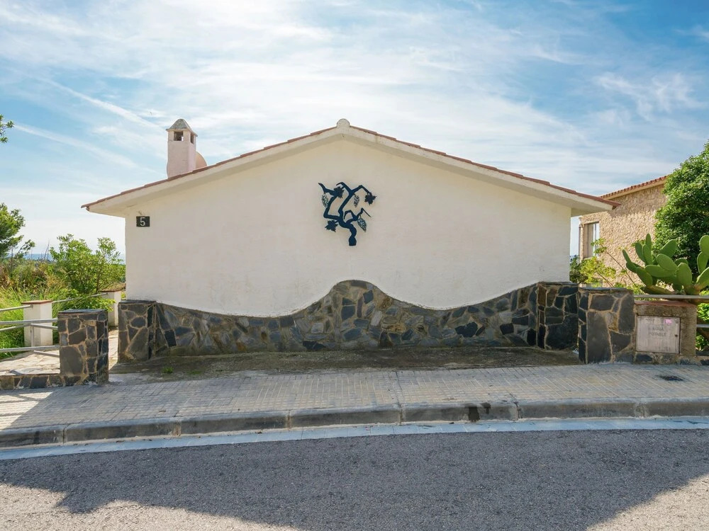 A Picturesque Wine House now Refurbished Into Home in Lloret de mar