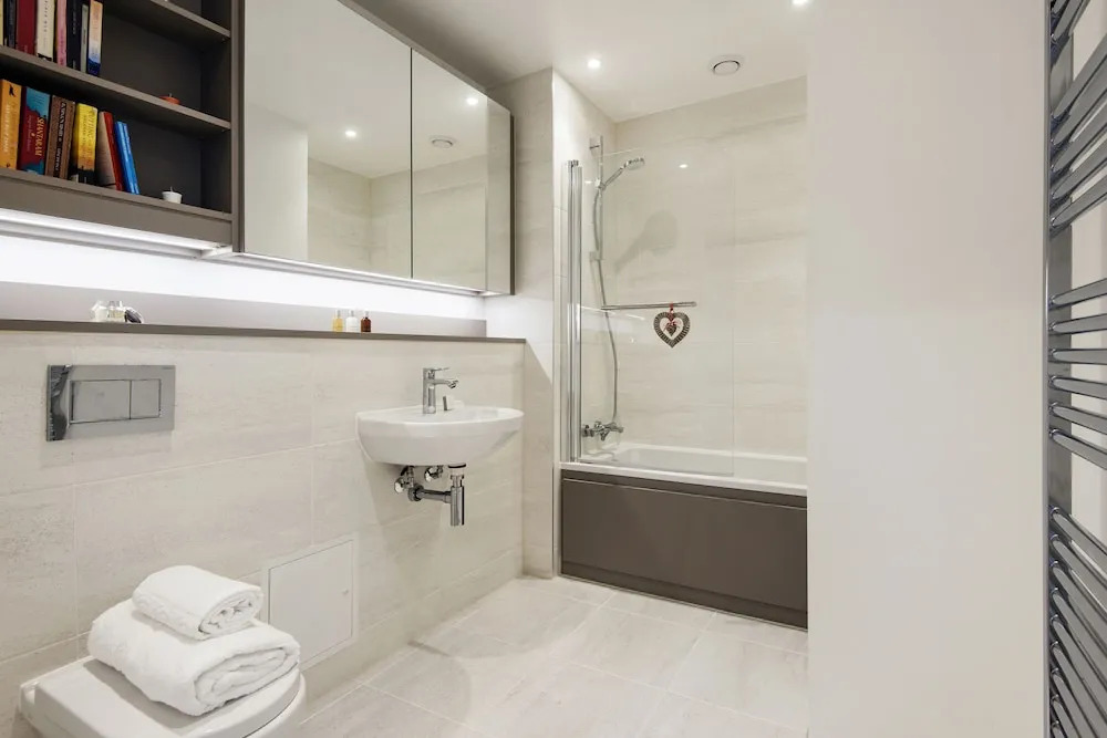 Modern Bow Home close to Victoria Park