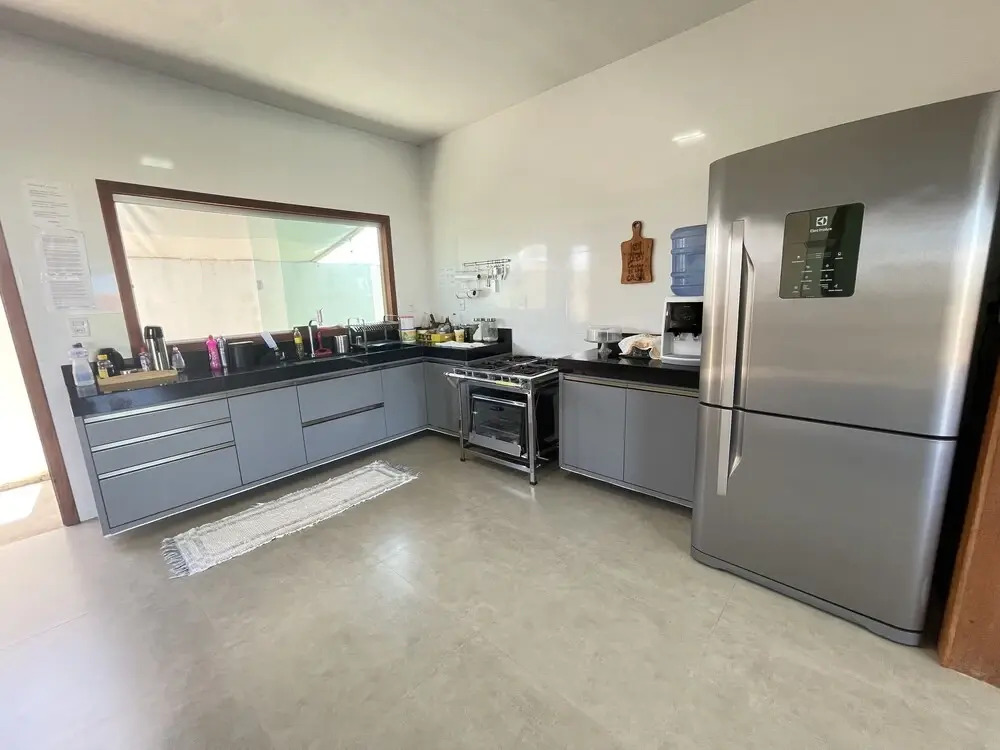 Casa COMPLETA com Piscina 1 Min da Praia