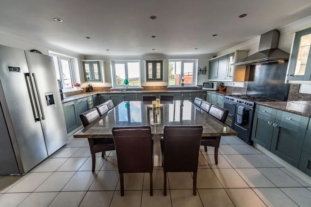 Bunny Meadows Holiday Farmhouse near Carmarthen & Pembrokeshire