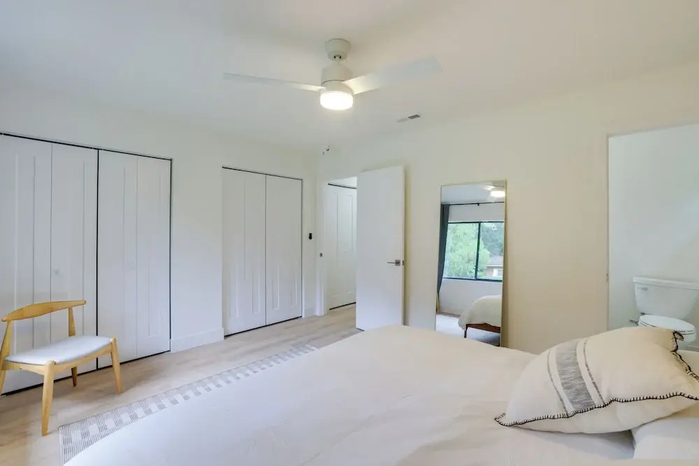 1 Mi to Ben Hill Griffin Stadium: Home w/ Patio!