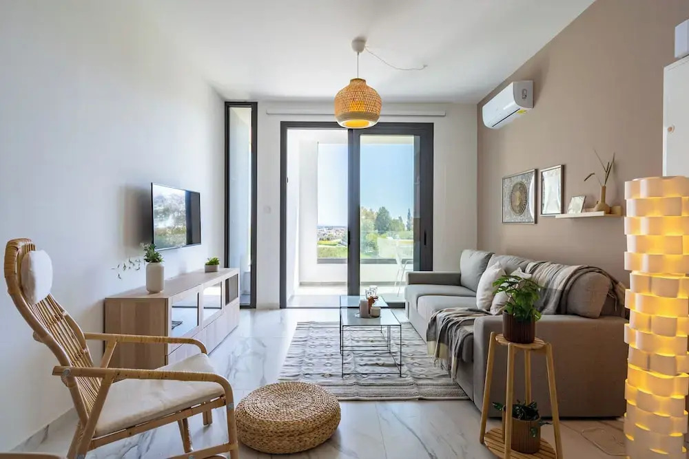 Ivory 1-BR Apt. & Balcony in Aradipou