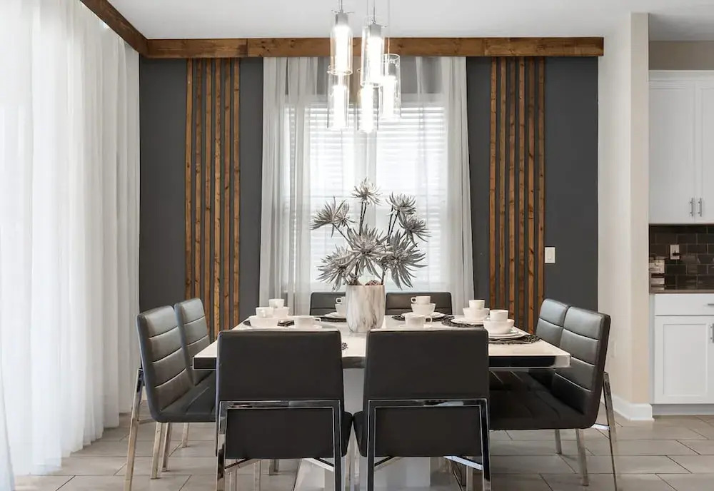Sophisticated 6BR at Storey Lake Sl2766