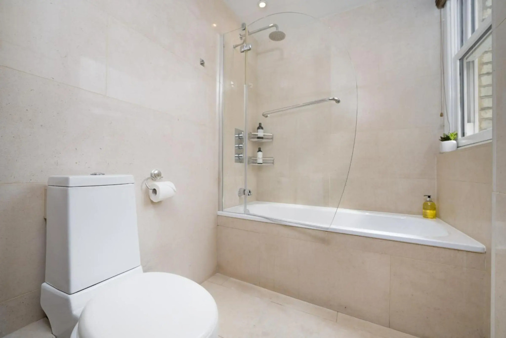 New! Big 2 Bedr/3 Beds Best Covent Garden!