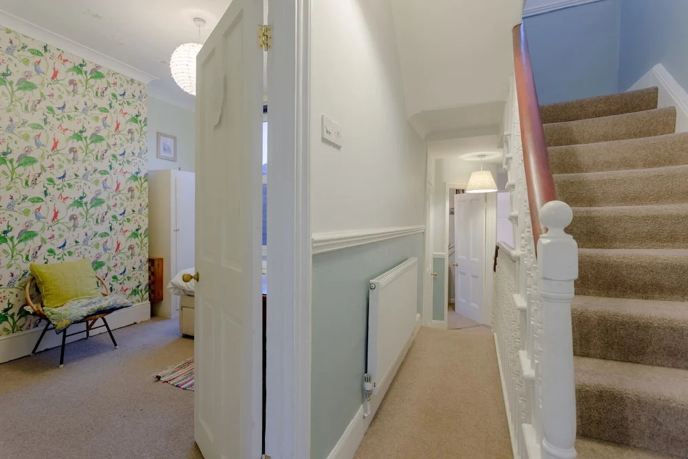 3 Bedroom Family House in Inner East London