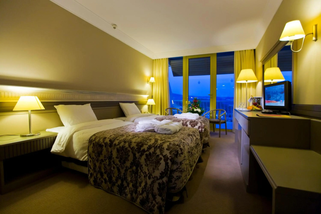 Fantasia Deluxe Hotel