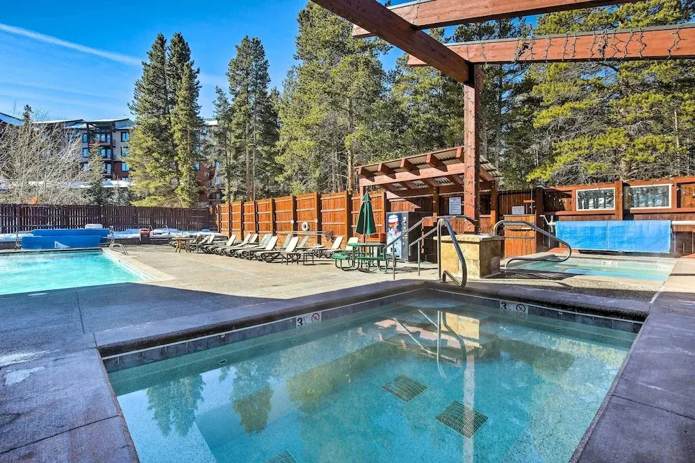 Park Place Deer Camp Condo: Ski-In, Walk To Main St, Lift