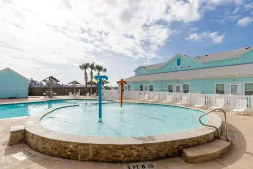 Nemo Cay Resort D118 by RedAwning