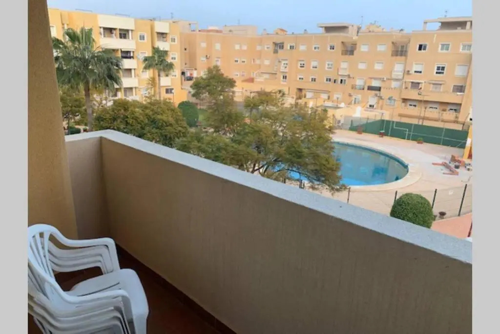 Apartamento 3 dormitorios en la playa de Almeria.