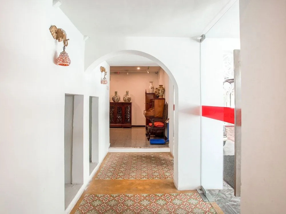 Oyo Capital O 89353 Nostalgia Boutique Hotel & Restaurant
