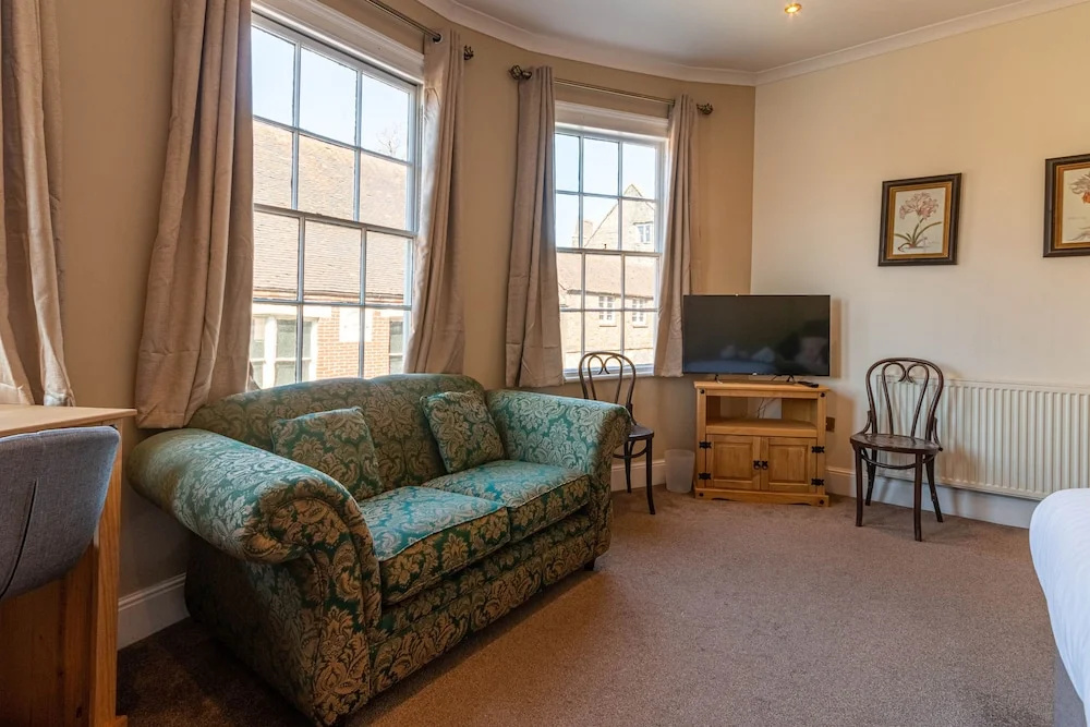 Hewitts Restaurant & Rooms