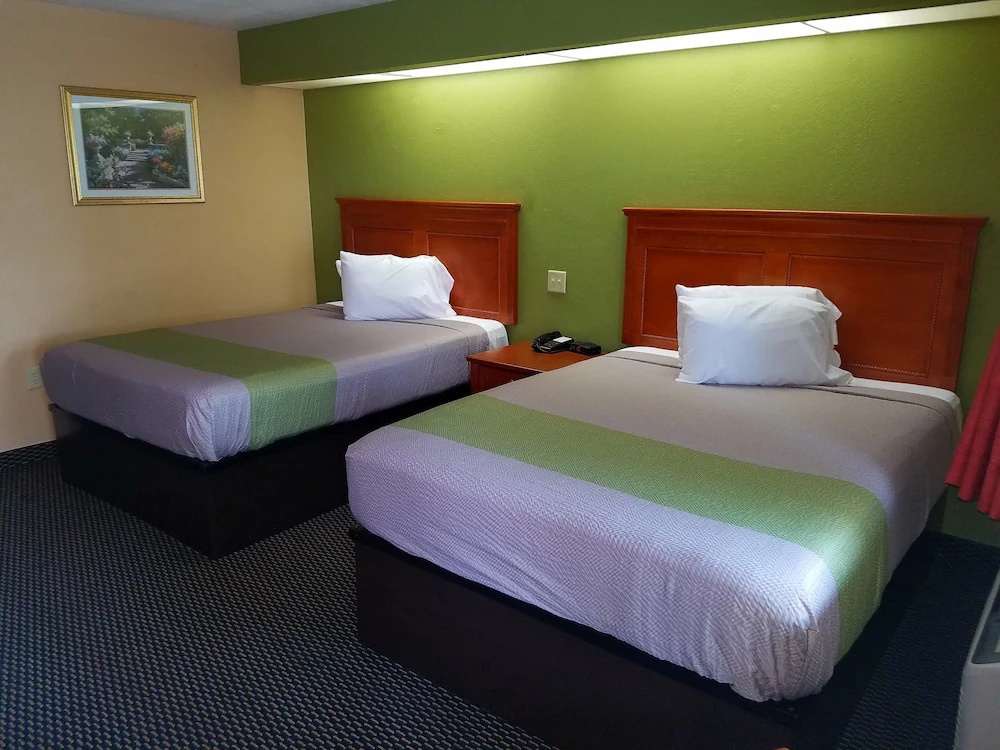 Holiday Terrace Motel