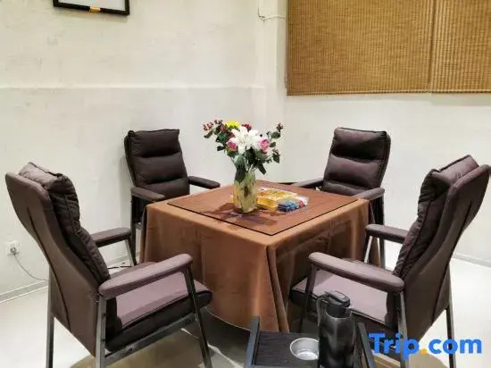 Haoran Roam| Lakeside Retreat · Leisure Luxe Holiday Inn