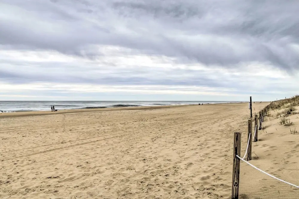 Walk to Maryland Beach: Coastal Condo w/ Balcony
