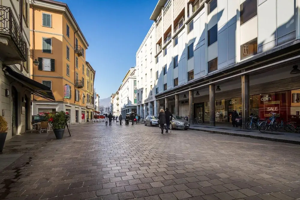 JOIVY Chic Studio in Como Centre