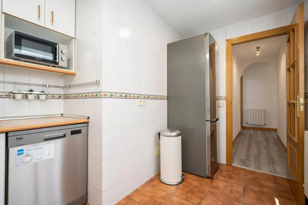 La Latina Sol. Espacioso apartamento, 12 pax