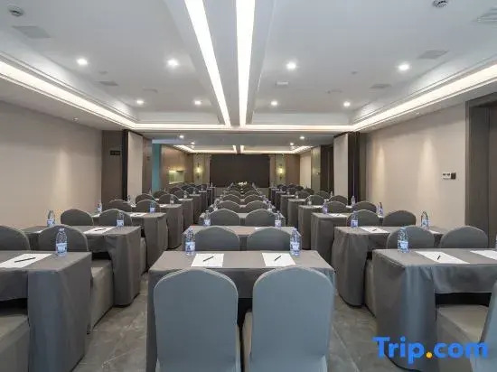 Mehood Lestie Hotel
